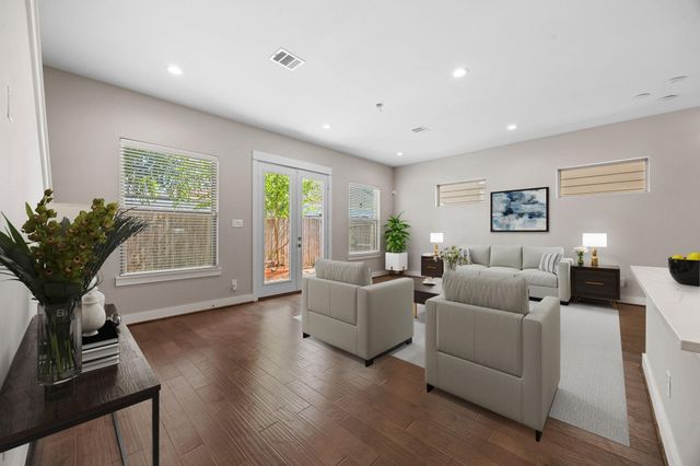 1925 Gano Street, Houston, TX 77009
