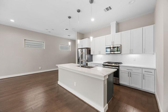 1925 Gano Street, Houston, TX 77009