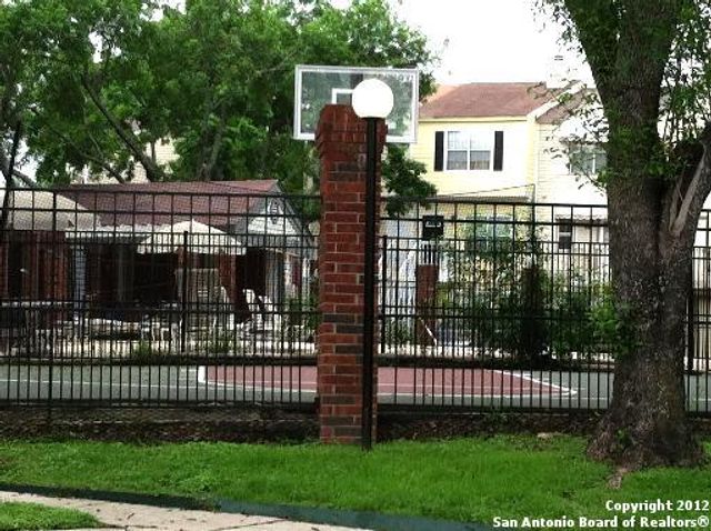 12275 APRICOT DR, San Antonio, TX 78247