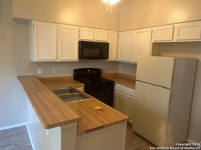 12275 APRICOT DR, San Antonio, TX 78247