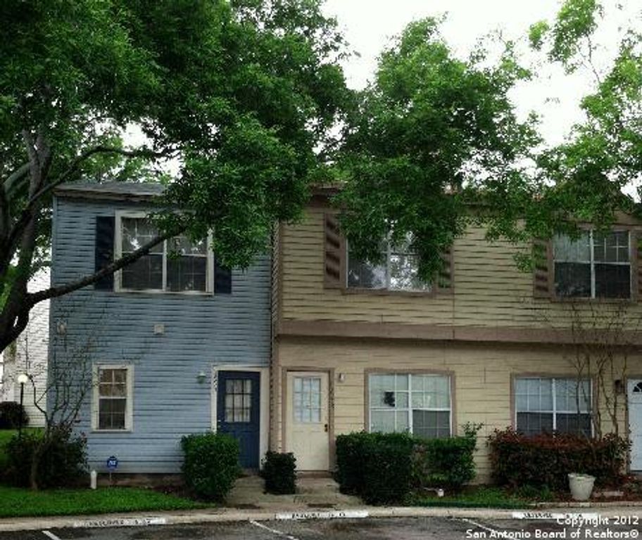 12275 APRICOT DR, San Antonio, TX 78247