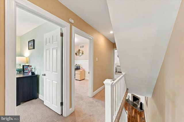 34 GREENHILL RD, Springfield, PA 19064