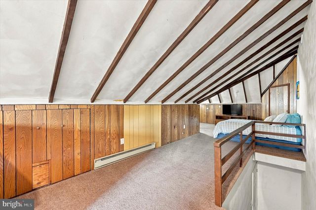 34 GREENHILL RD, Springfield, PA 19064