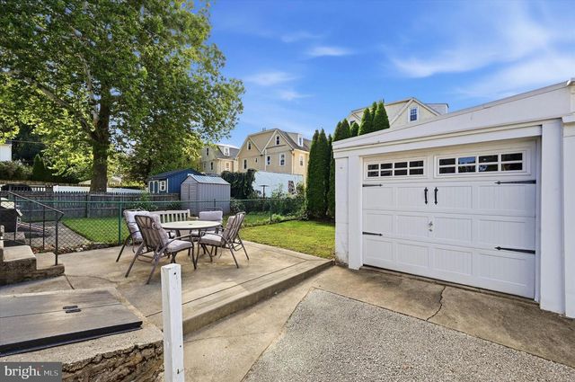 34 GREENHILL RD, Springfield, PA 19064