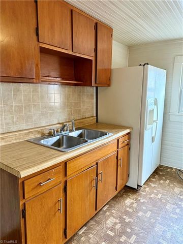 4046 Randleman Road, Greensboro, NC 27406