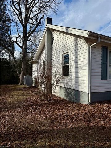 4046 Randleman Road, Greensboro, NC 27406