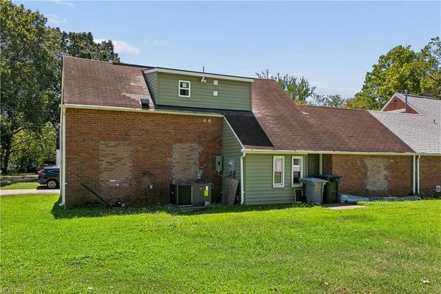 3 E Davis RD, Hampton, VA 23666
