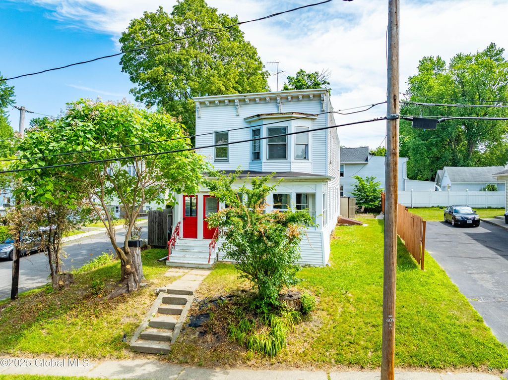 1818 4th Street, Rensselaer, NY 12144