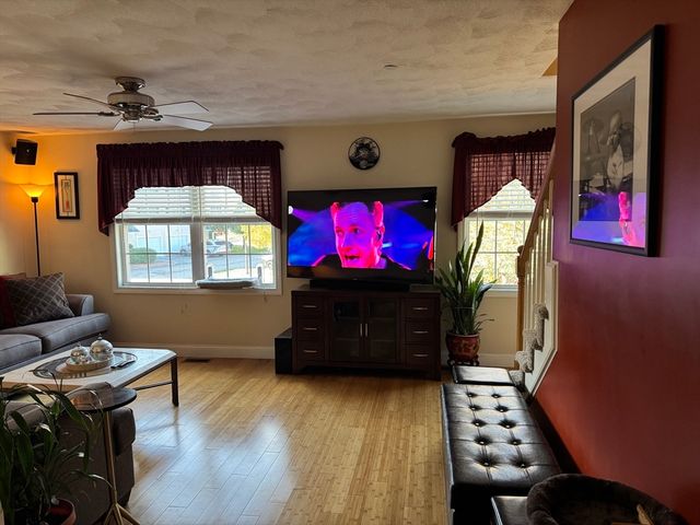 81 Salem Rd 102, Billerica, MA 01821