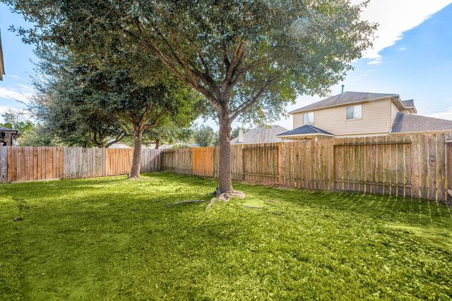 11429 W Woodmark, Conroe, TX 77304