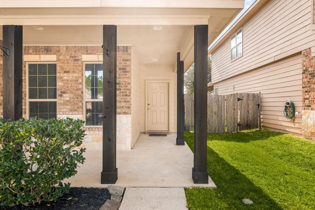 11429 W Woodmark, Conroe, TX 77304