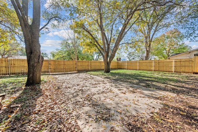 4209 Ashmore Drive, North Richland Hills, TX 76180