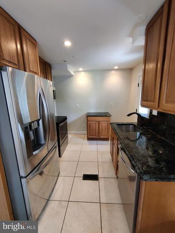 5942 WILLIAMSBURG RD, Alexandria, VA 22303