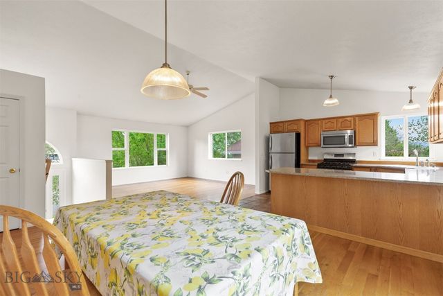 1206 S Pinecrest Drive, Bozeman, MT 59715