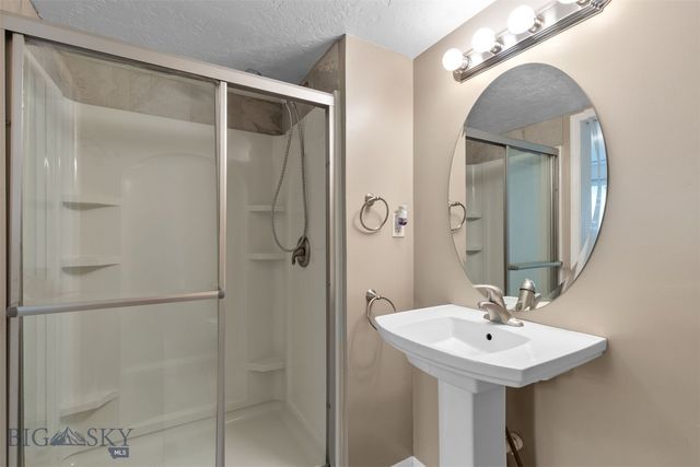 1206 S Pinecrest Drive, Bozeman, MT 59715