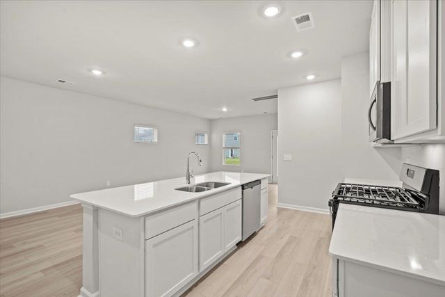 8 Angel Wood Drive, Piedmont, SC 29673