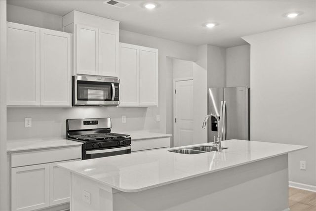 8 Angel Wood Drive, Piedmont, SC 29673