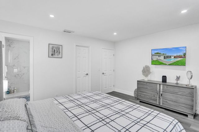 2114 N 42nd Avenue, Hollywood, FL 33021