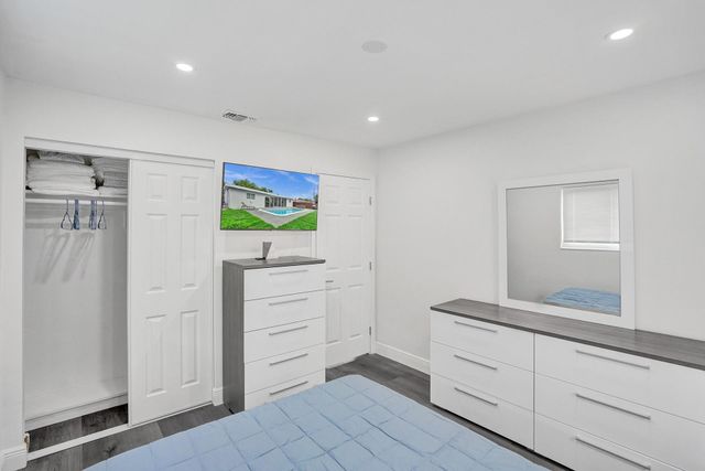 2114 N 42nd Avenue, Hollywood, FL 33021