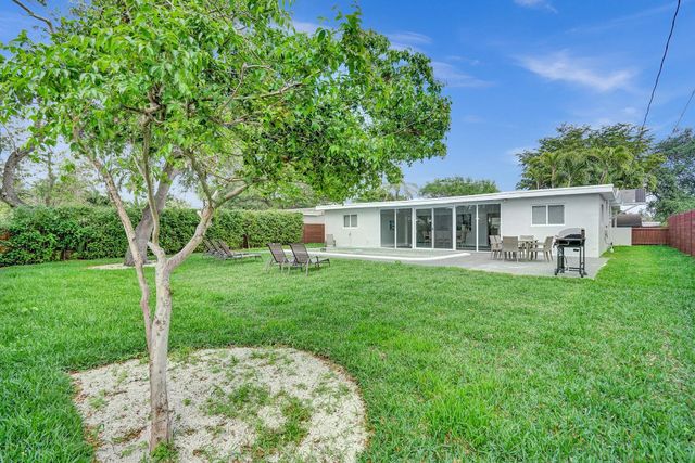 2114 N 42nd Avenue, Hollywood, FL 33021