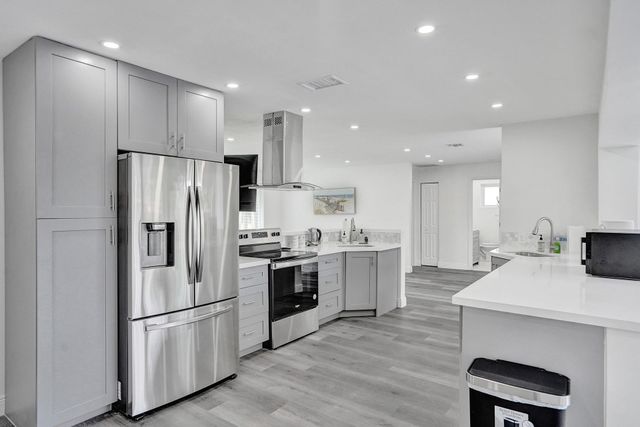 2114 N 42nd Avenue, Hollywood, FL 33021