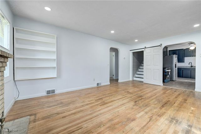 11432 Pearl Road, Strongsville, OH 44136