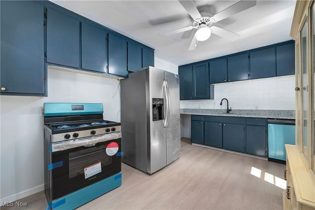 11432 Pearl Road, Strongsville, OH 44136