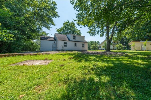 11432 Pearl Road, Strongsville, OH 44136