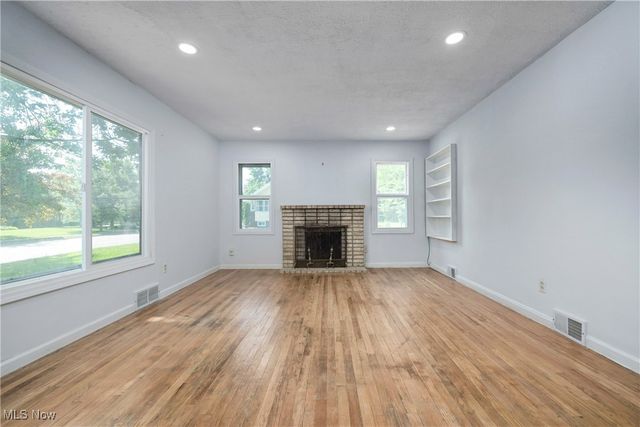 11432 Pearl Road, Strongsville, OH 44136