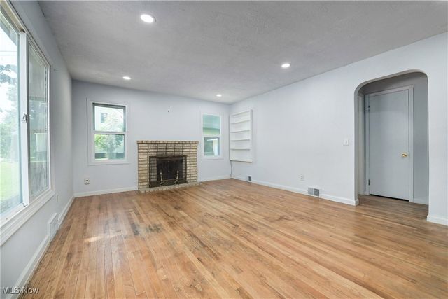 11432 Pearl Road, Strongsville, OH 44136