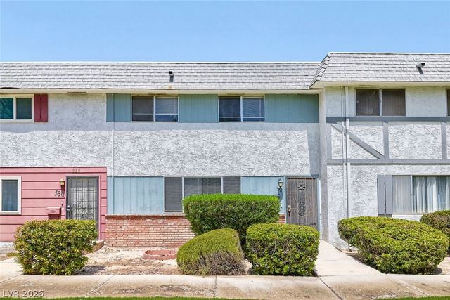 532 Greenbriar Townhouse Way, Las Vegas, NV 89121