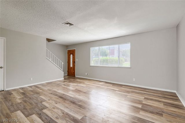 532 Greenbriar Townhouse Way, Las Vegas, NV 89121