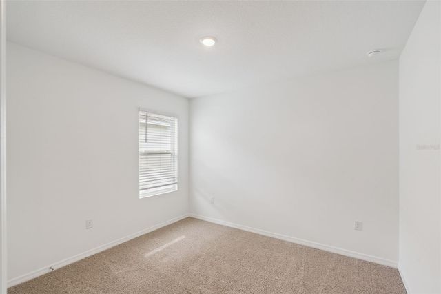 144 FLAG LILLY LANE, Umatilla, FL 32784