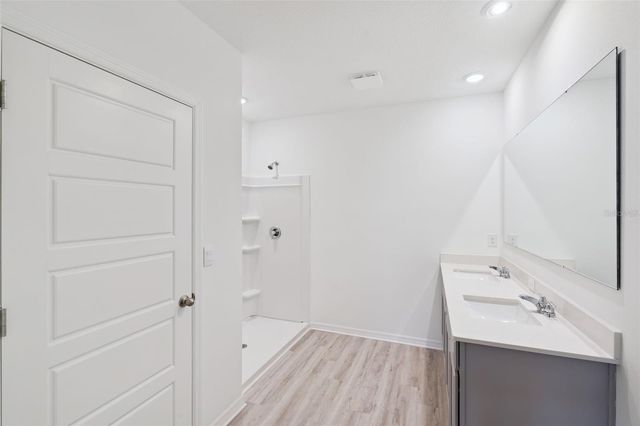 144 FLAG LILLY LANE, Umatilla, FL 32784