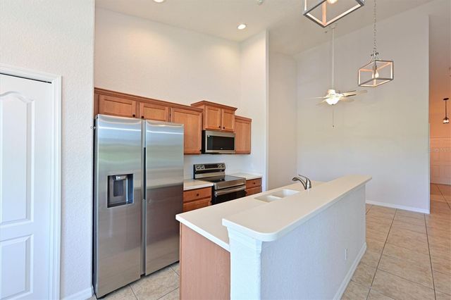 1011 FAIRWAYCOVE LANE 202, Bradenton, FL 34212