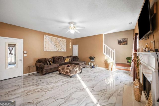 112 Bellington Drive, Mcdonough, GA 30253