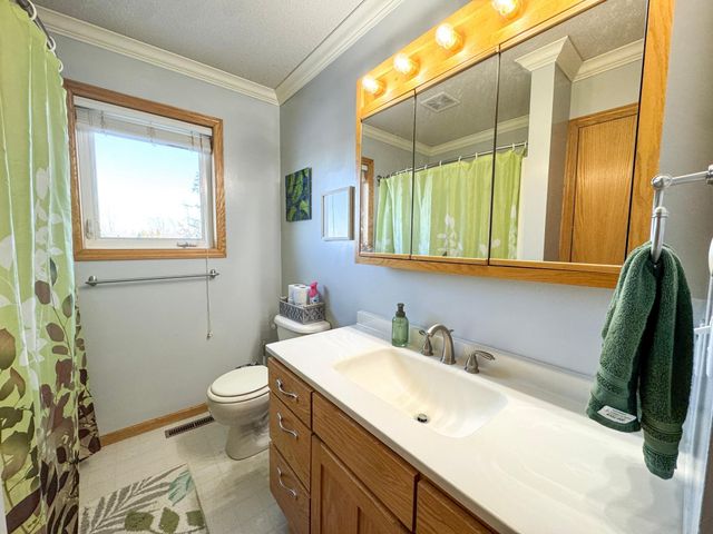 1124 Garnet Boulevard, Detroit Lakes, MN 56501