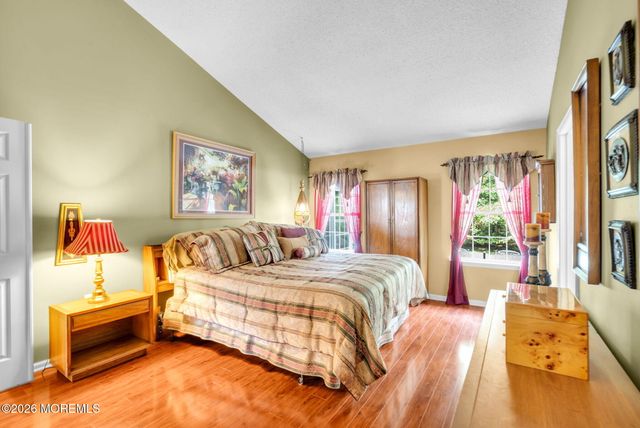 45 Cypress Point Lane, Jackson, NJ 08527