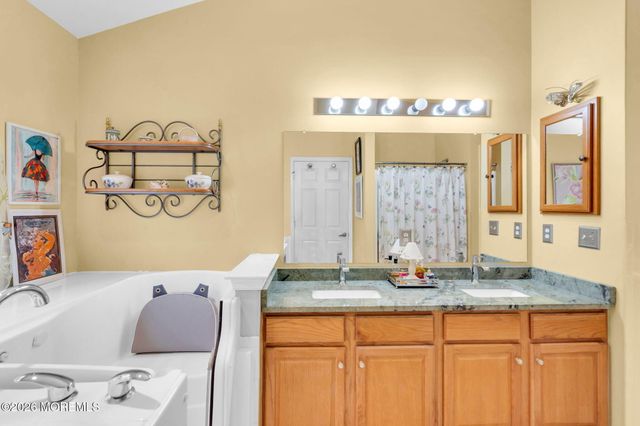 45 Cypress Point Lane, Jackson, NJ 08527