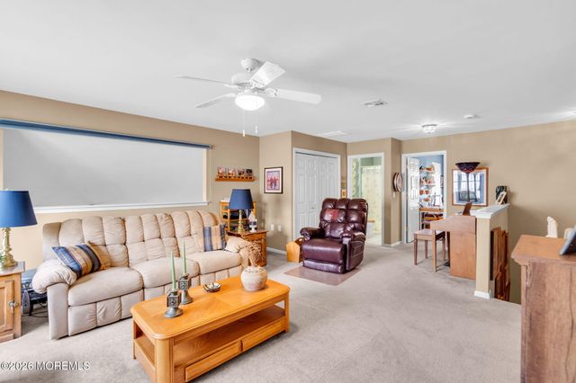 45 Cypress Point Lane, Jackson, NJ 08527