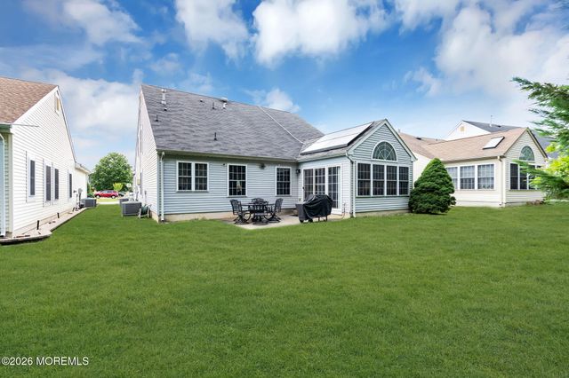 45 Cypress Point Lane, Jackson, NJ 08527