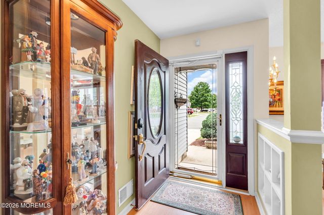 45 Cypress Point Lane, Jackson, NJ 08527
