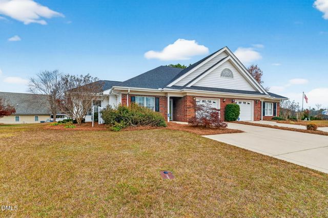 138 Glenalmond Court, Dunn, NC 28334