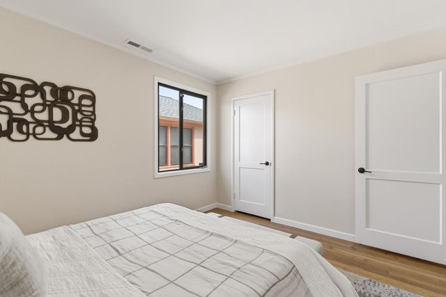 709 W Orange Avenue, South San Francisco, CA 94080