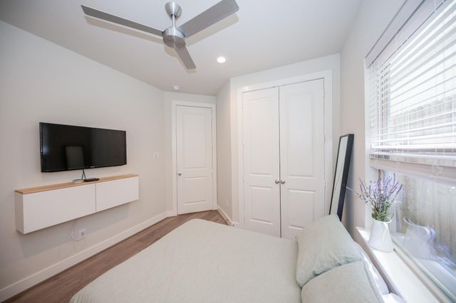 5209 Allen Street C, Houston, TX 77007