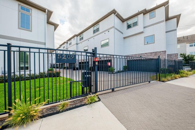 5209 Allen Street C, Houston, TX 77007