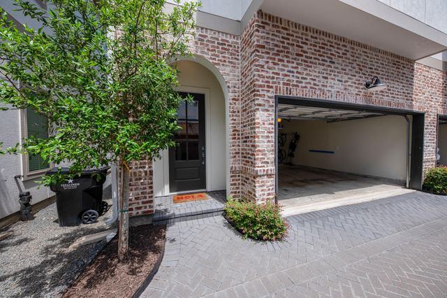 5209 Allen Street C, Houston, TX 77007