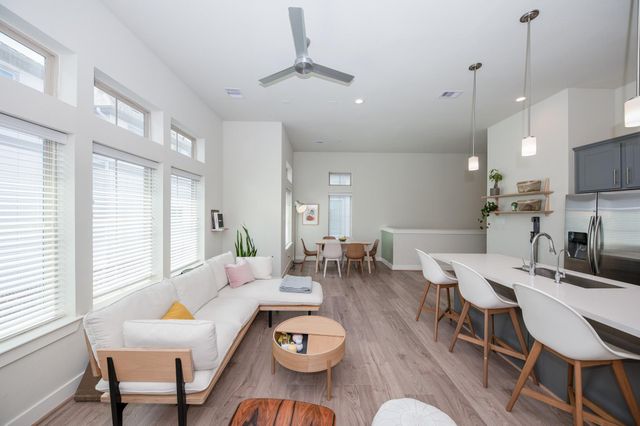 5209 Allen Street C, Houston, TX 77007