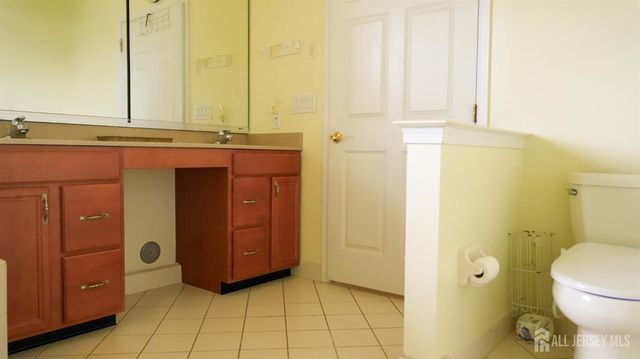 1 Belmont Court, Freehold, NJ 07728