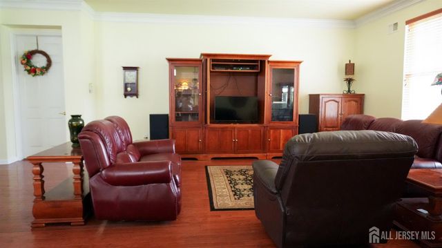 1 Belmont Court, Freehold, NJ 07728